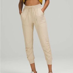 Beyond the Studio Joggers Lululemon